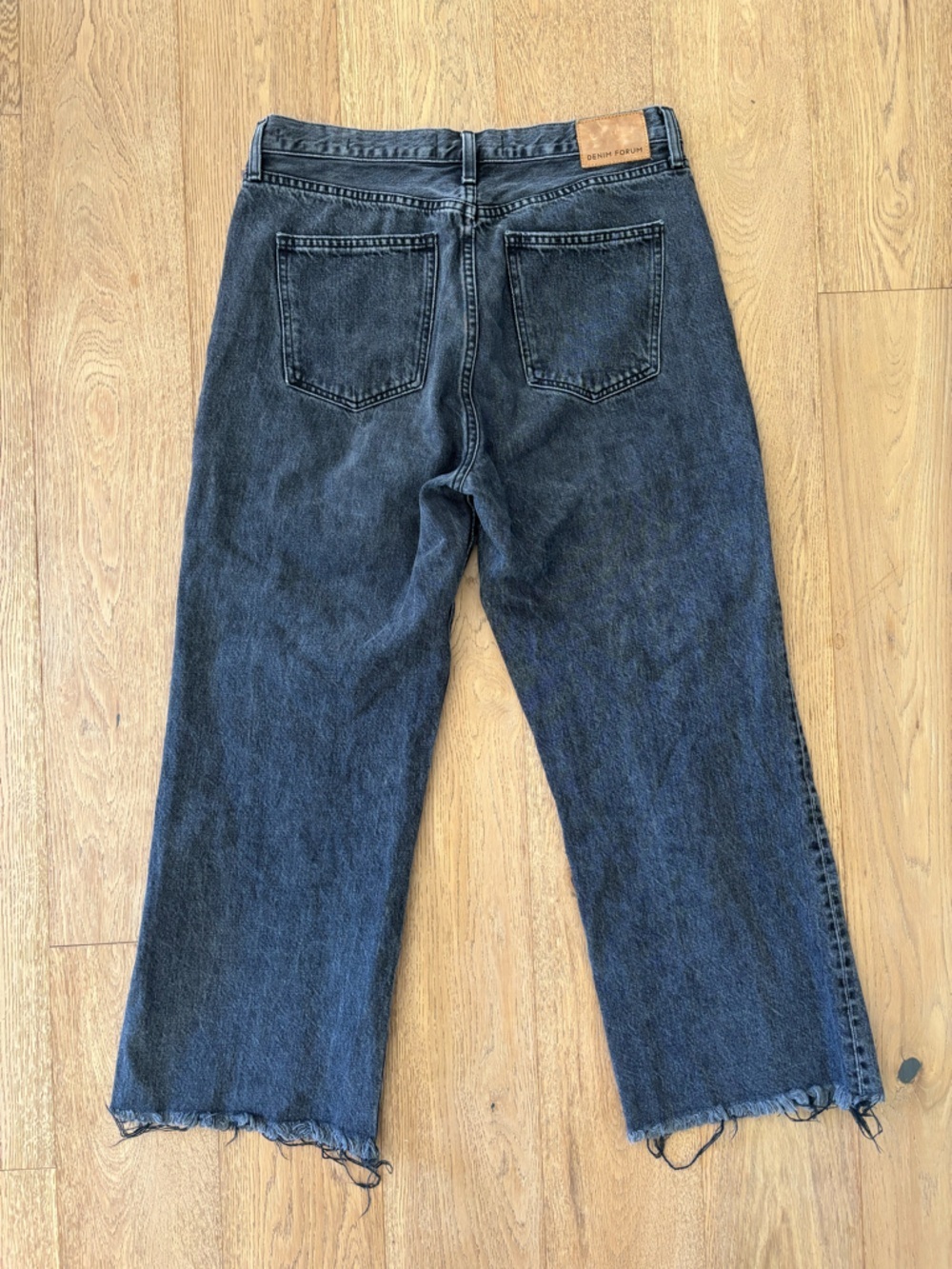 Denim Forum Farrah High Rise Wide Leg Jeans Black Raw Hem 31x26 - Picture 5 of 7